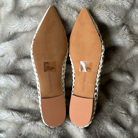 NWOT Steve Madden Saxton Flats - Picture 2 of 8